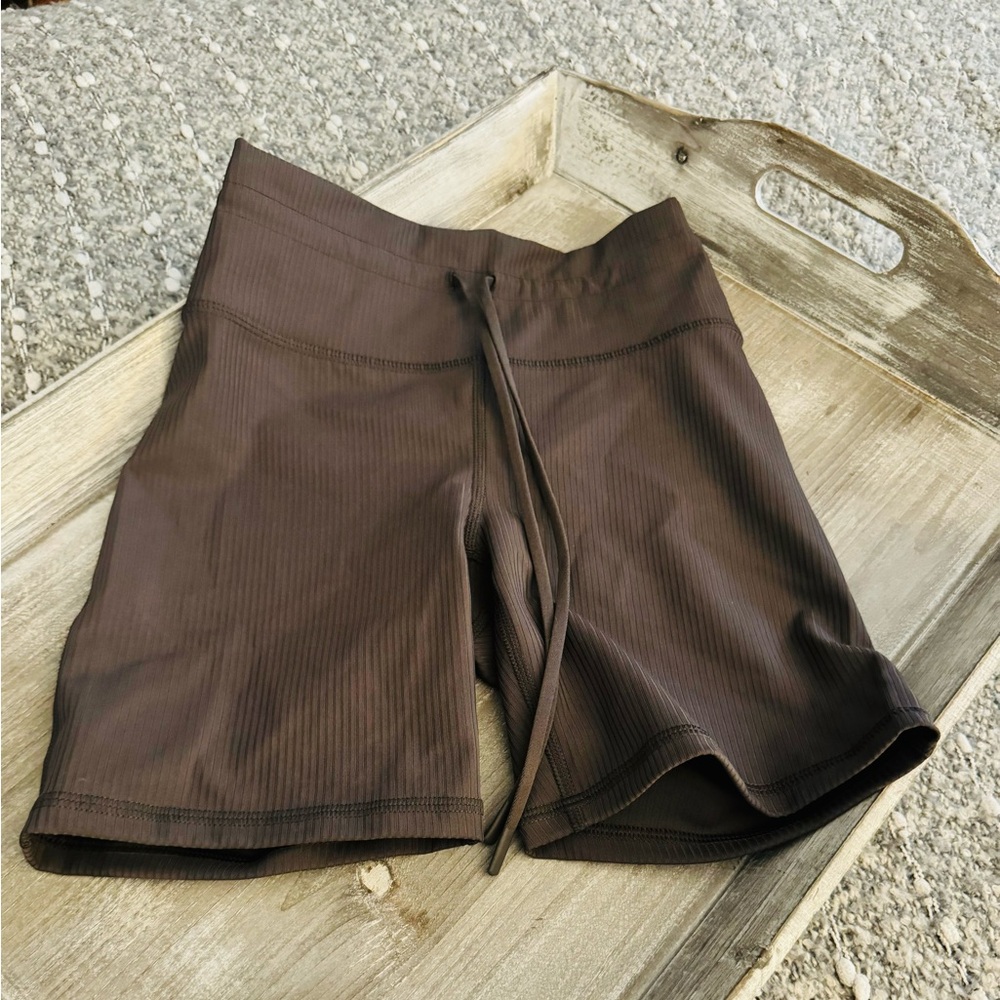 Fabletics XS brown workout shorts